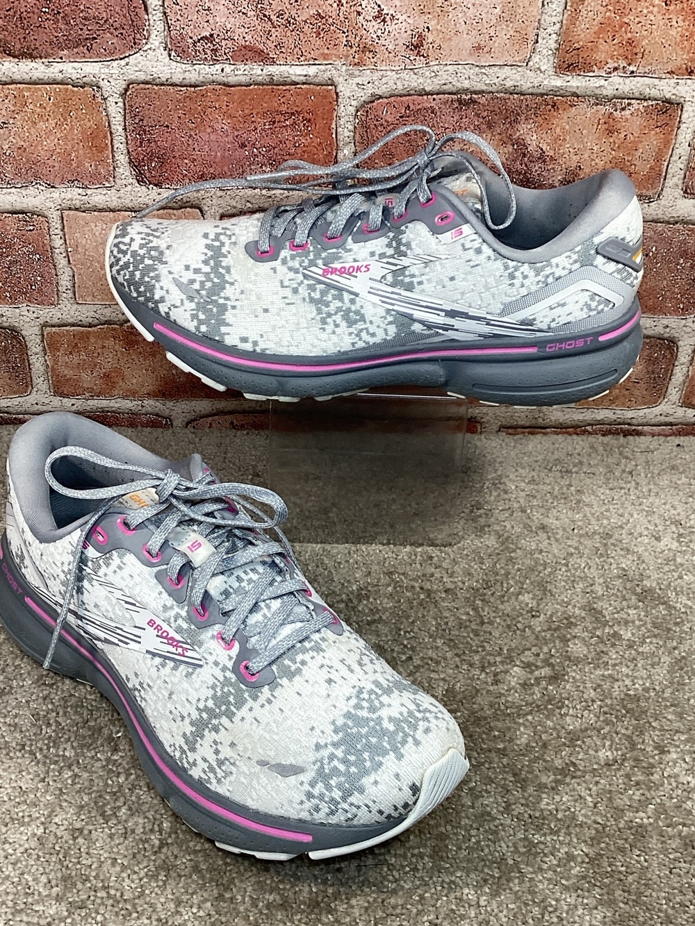 Brooks Ghost 15 Digital Camo womens running shoes sneakers size 8.5